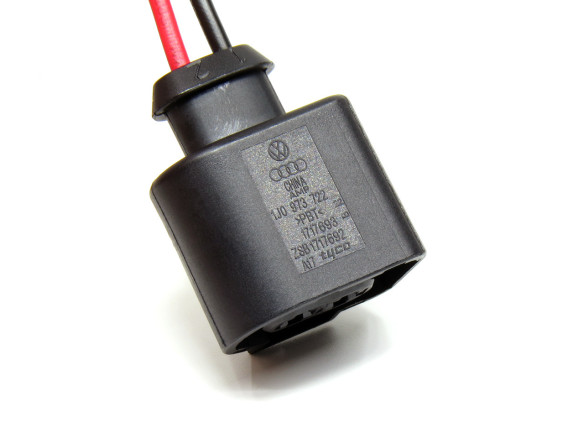 Роз'єм (фішка) 1J0973722 з проводом для електрообладнання VW / Audi / Skoda / SEAT