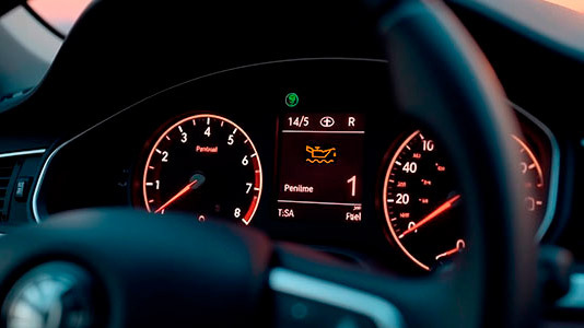 Роз'єм (фішка) датчика рівня масла Skoda Octavia A5 – що це і де використовується?